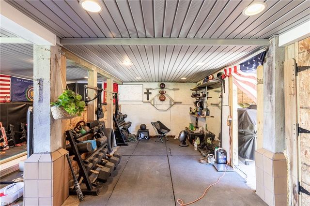 309 Pompano LN, Virginia Beach, VA 23456