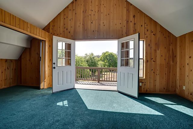 184 Carmel Rd, Burson, CA 95225