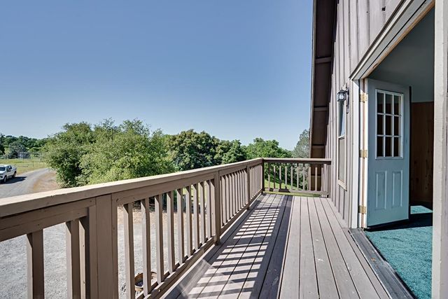 184 Carmel Rd, Burson, CA 95225