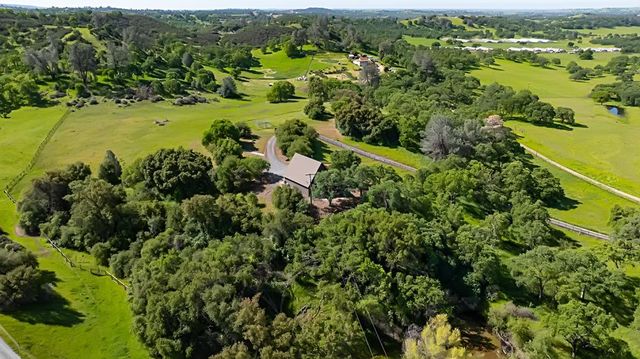 184 Carmel Rd, Burson, CA 95225