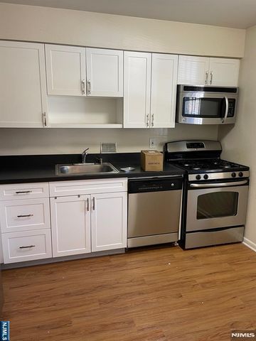 255 Piermont Road 255-18, Cresskill, NJ 07626