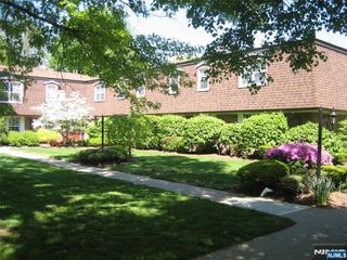 255 Piermont Road 255-18, Cresskill, NJ 07626