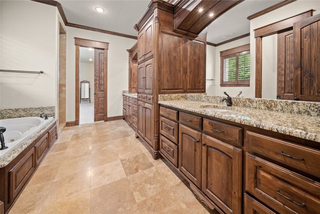 6987 Canal, Tyler, TX 75703