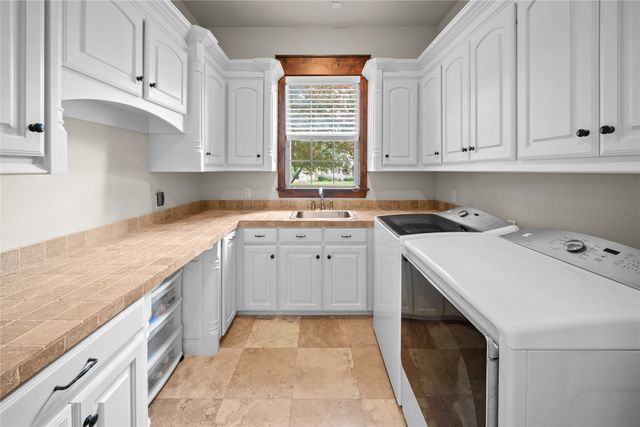 6987 Canal, Tyler, TX 75703