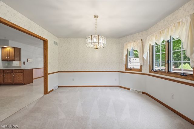 204 Colonial Drive, Canfield, OH 44406