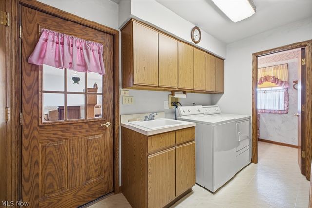 204 Colonial Drive, Canfield, OH 44406