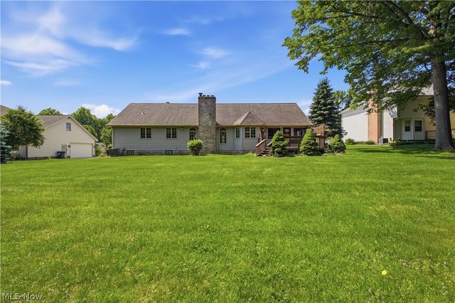 204 Colonial Drive, Canfield, OH 44406