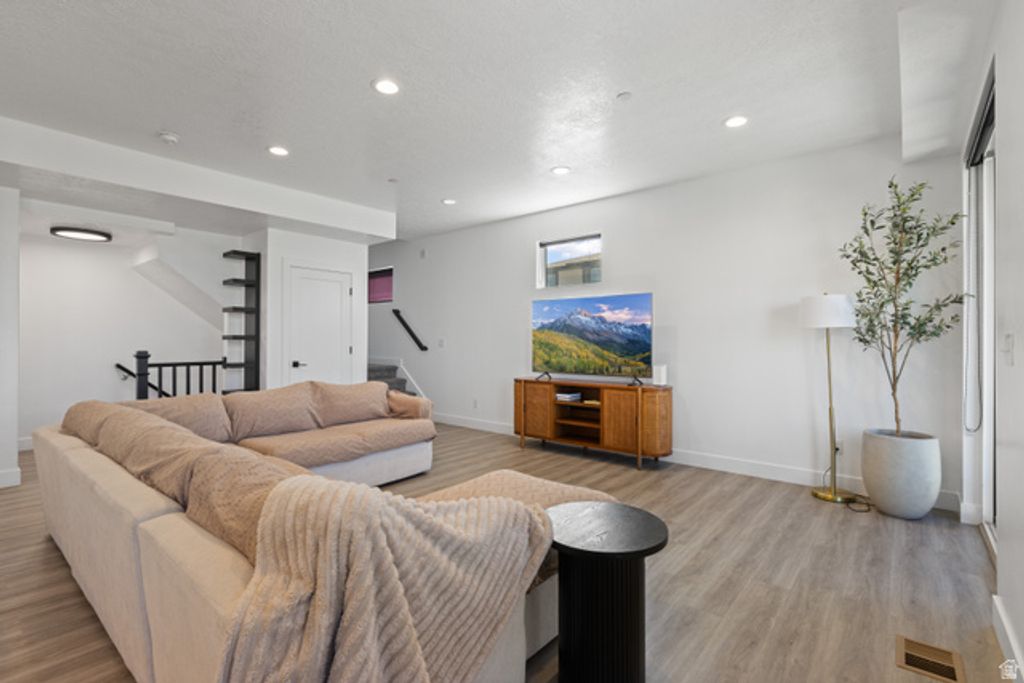 82 E AXIS CREEK CV, Draper, UT 84020 — photo 4