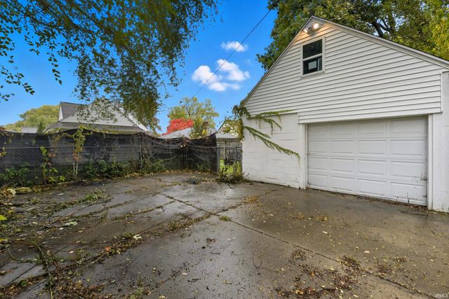 610 E Victoria Street, South Bend, IN 46614