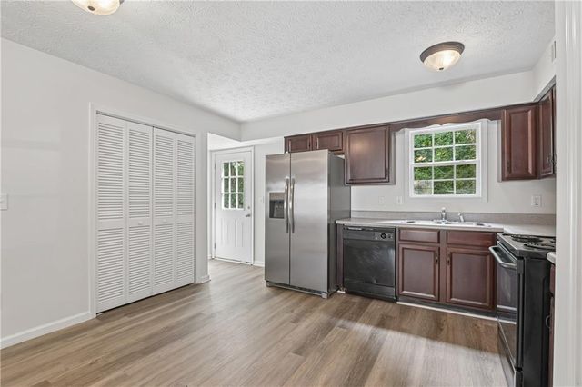 203 Twin Pines Court, Dallas, GA 30132