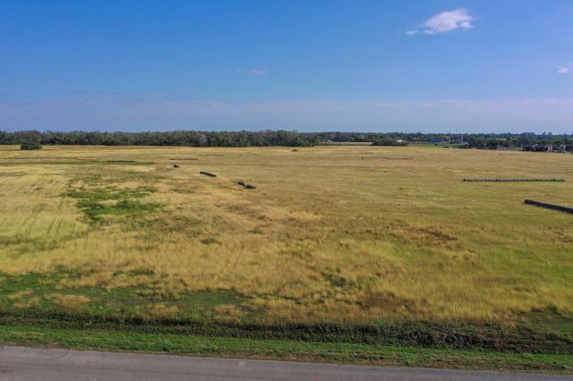 2320 County Road 166, Wharton, TX 77488