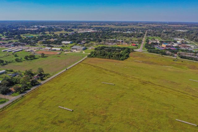 2320 County Road 166, Wharton, TX 77488