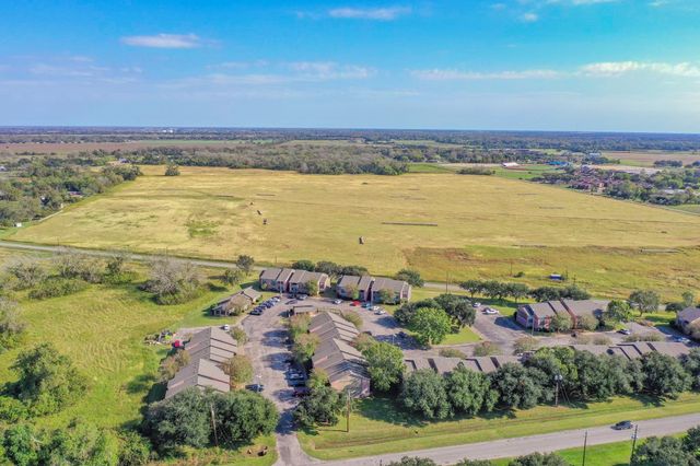 2320 County Road 166, Wharton, TX 77488