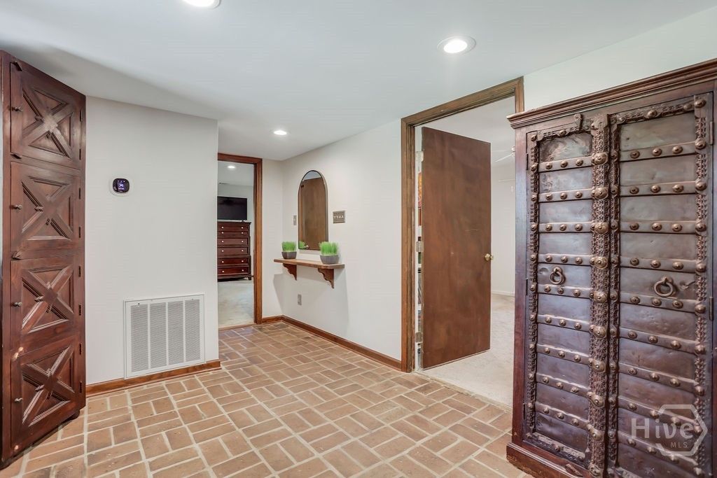 Image 10 of property listing at 740 Pine Barren Road, Pooler, GA 31322