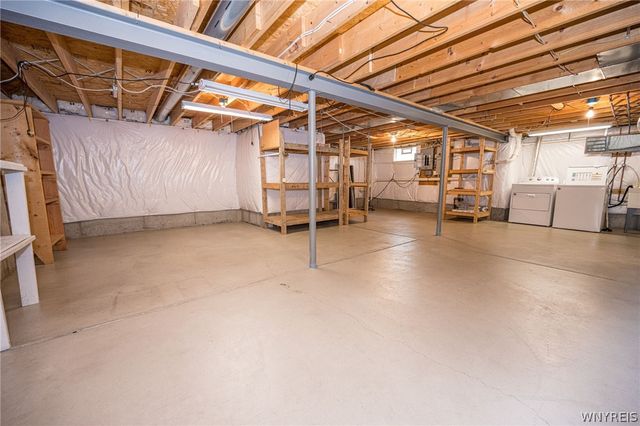 5 Alexander Parkway, Pendleton, NY 14120