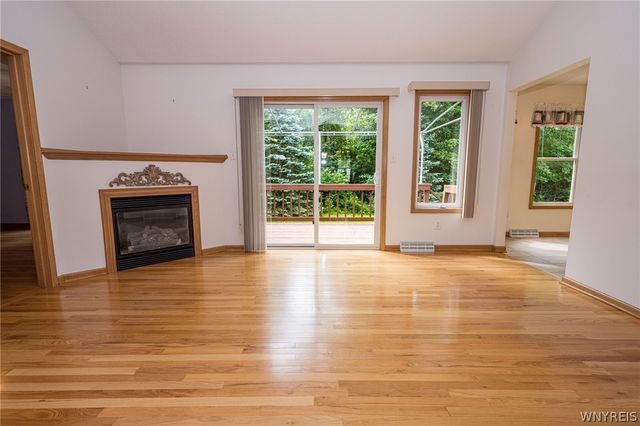 5 Alexander Parkway, Pendleton, NY 14120