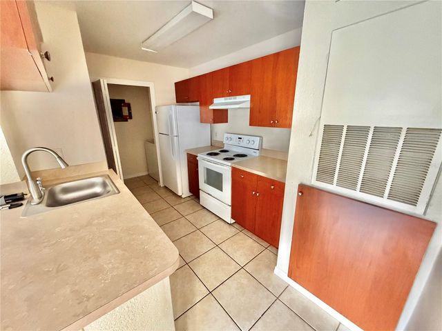 2550 N ALAFAYA TRAIL 2111, Orlando, FL 32826