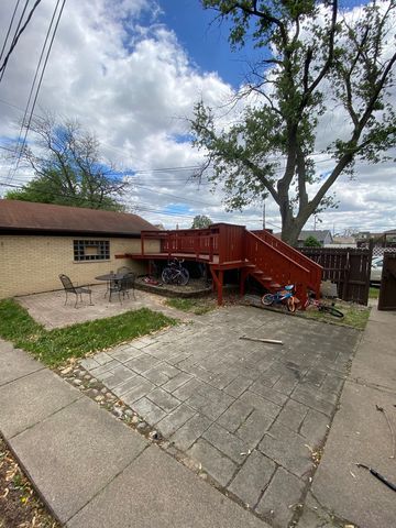 6559 S Kilpatrick Avenue, Chicago, IL 60629