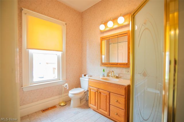 2107 PARK Avenue, Parkersburg, WV 26101