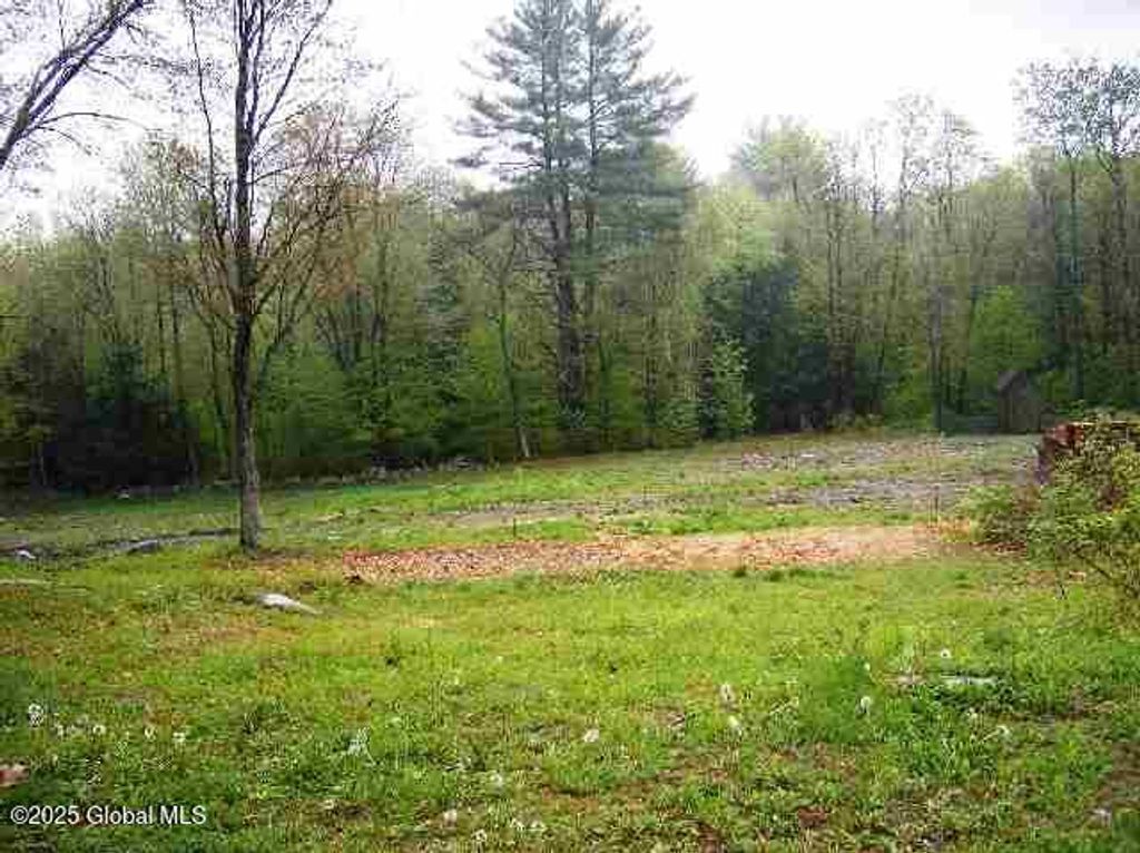307 Old Siek Road, Grafton, NY 12180
