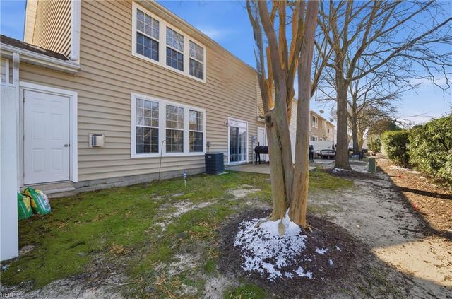 1020 Silver Charm CIR, Suffolk, VA 23435