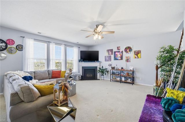 1020 Silver Charm CIR, Suffolk, VA 23435