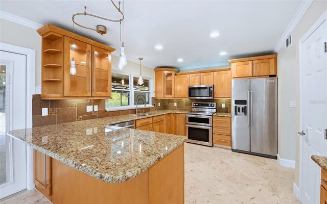 601 MAJORCA AVENUE, Altamonte Springs, FL 32714