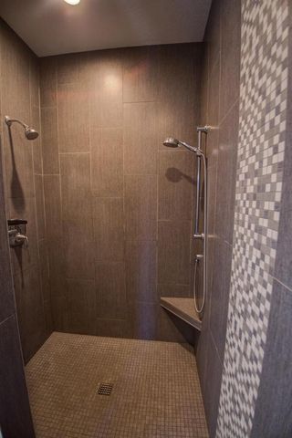 704 Knollwood DRIVE, Holmen, WI 54636