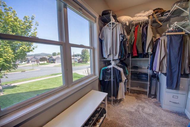 704 Knollwood DRIVE, Holmen, WI 54636