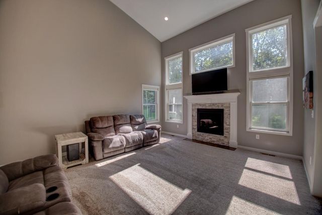 704 Knollwood DRIVE, Holmen, WI 54636