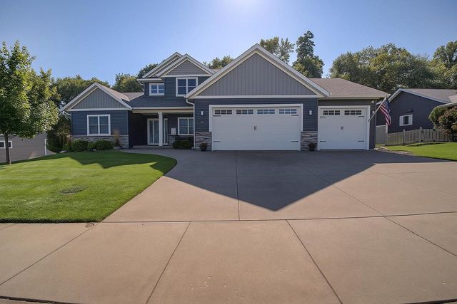 704 Knollwood DRIVE, Holmen, WI 54636