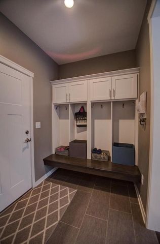 704 Knollwood DRIVE, Holmen, WI 54636