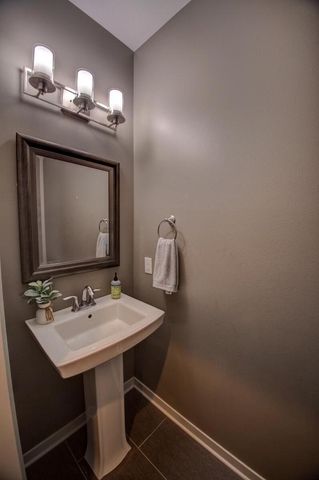 704 Knollwood DRIVE, Holmen, WI 54636