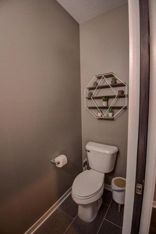 704 Knollwood DRIVE, Holmen, WI 54636