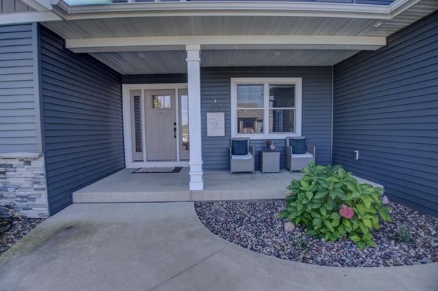 704 Knollwood DRIVE, Holmen, WI 54636