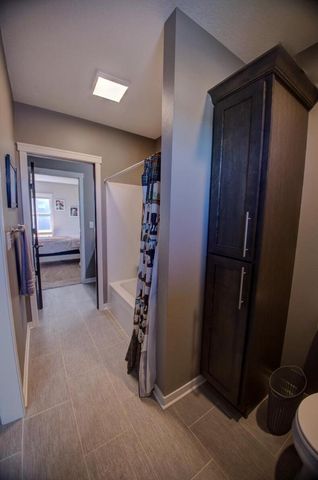 704 Knollwood DRIVE, Holmen, WI 54636