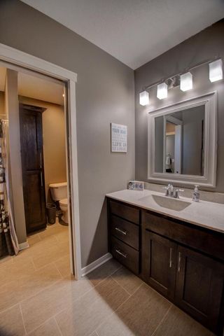 704 Knollwood DRIVE, Holmen, WI 54636