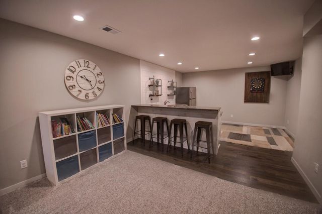 704 Knollwood DRIVE, Holmen, WI 54636