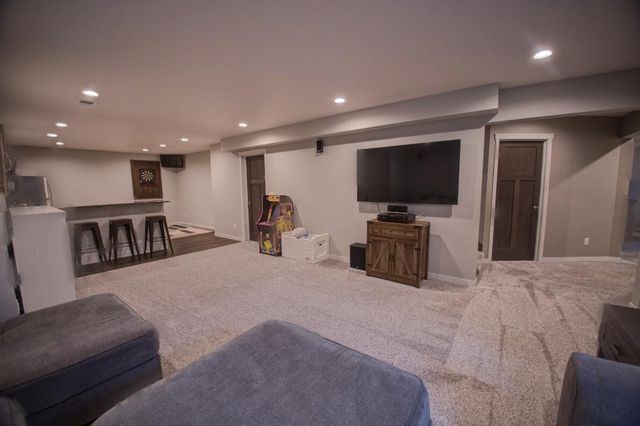 704 Knollwood DRIVE, Holmen, WI 54636