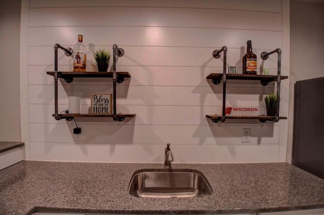 704 Knollwood DRIVE, Holmen, WI 54636