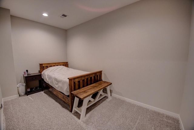 704 Knollwood DRIVE, Holmen, WI 54636