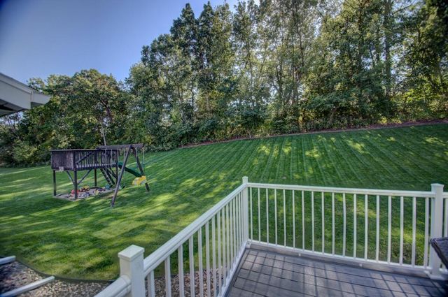 704 Knollwood DRIVE, Holmen, WI 54636