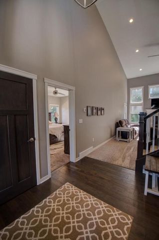 704 Knollwood DRIVE, Holmen, WI 54636