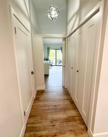 11863 Wimbledon Cir 537, Wellington, FL 33414