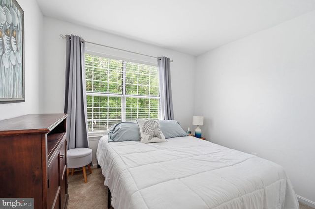 11021 SENTRY RIDGE RD, Manassas, VA 20109