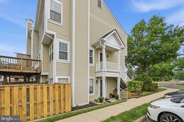 11021 SENTRY RIDGE RD, Manassas, VA 20109