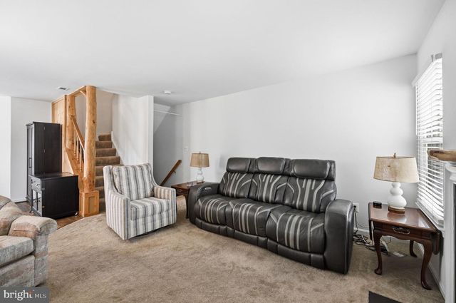 11021 SENTRY RIDGE RD, Manassas, VA 20109