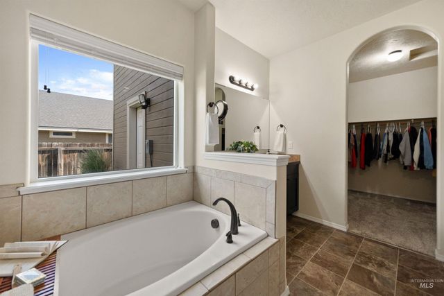4589 S Denison Ave, Meridian, ID 83642