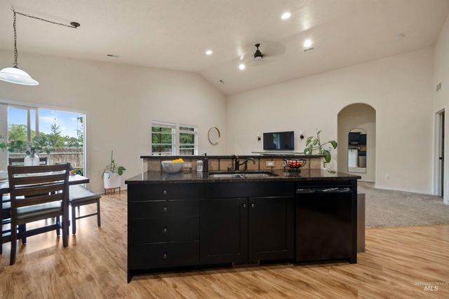 4589 S Denison Ave, Meridian, ID 83642