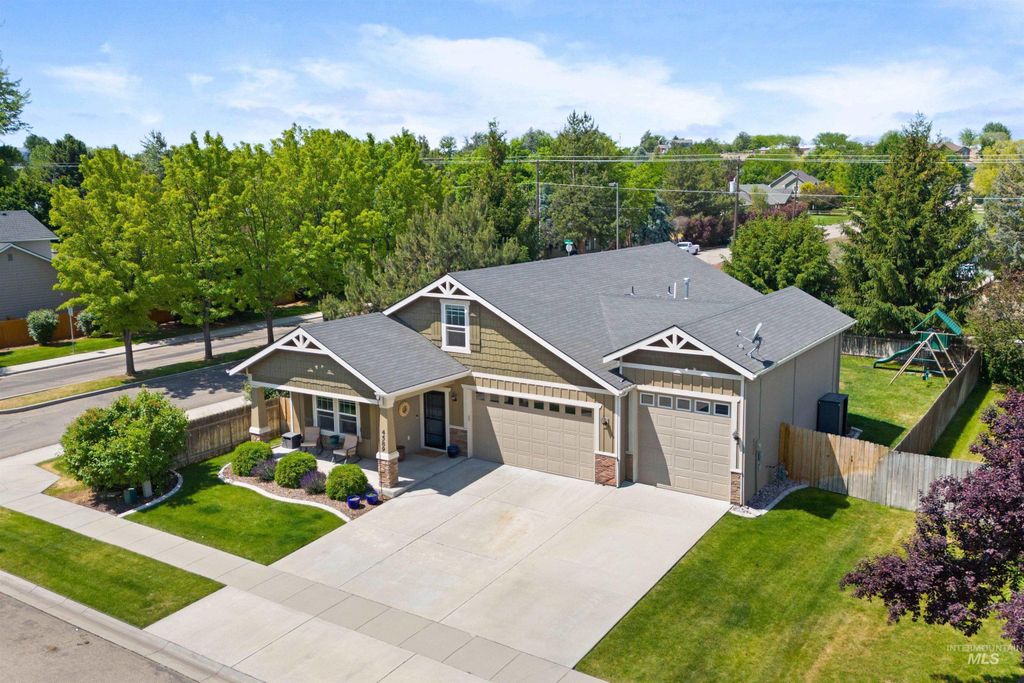 4589 S Denison Ave, Meridian, ID 83642